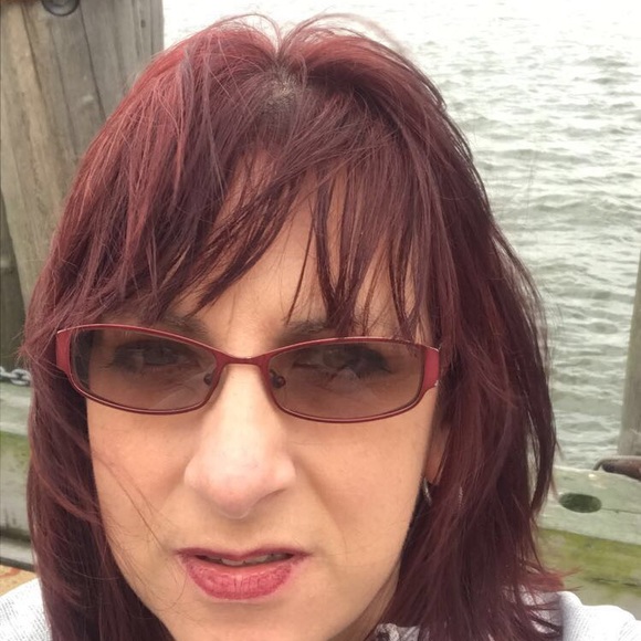 Meet your Posher, Bobbie - Picture 6 of 8